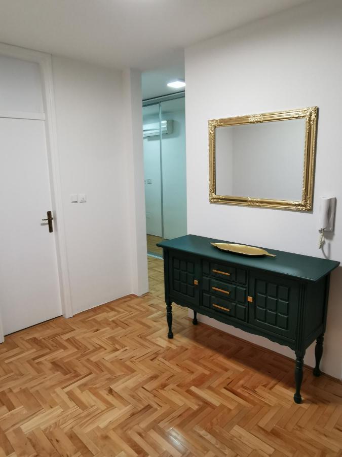 Family Apartment Tuzla Exterior photo