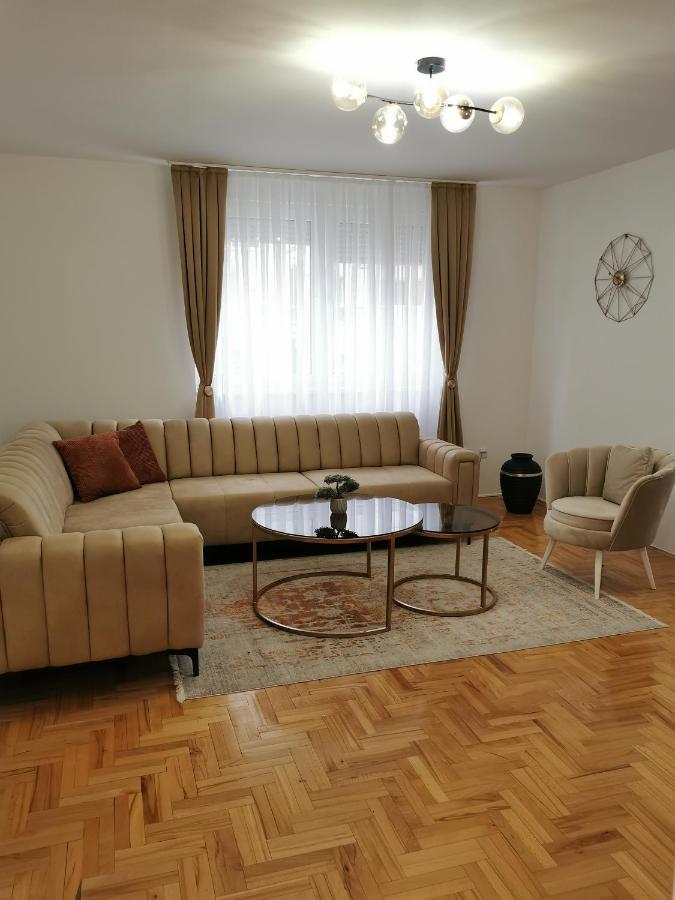 Family Apartment Tuzla Exterior photo